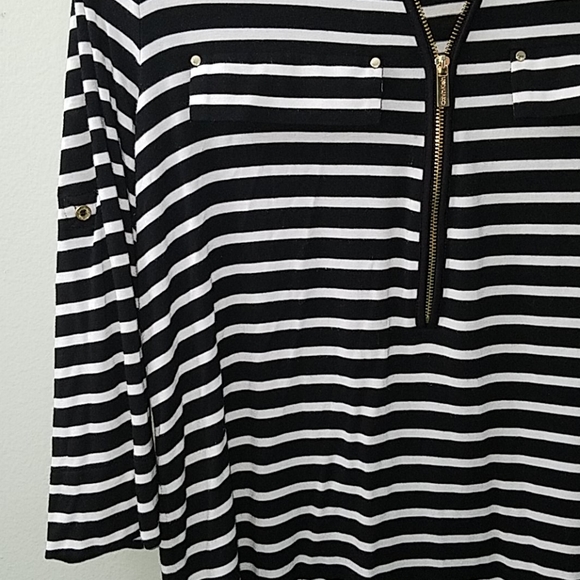 Calvin Klein Top - Picture 3 of 5